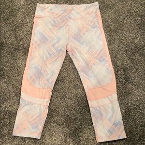 Girls Capri leggings. Never worn but no tags.
